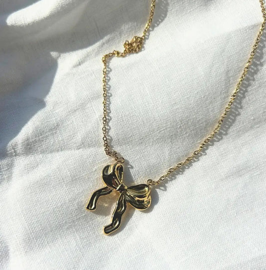 Bow Necklace